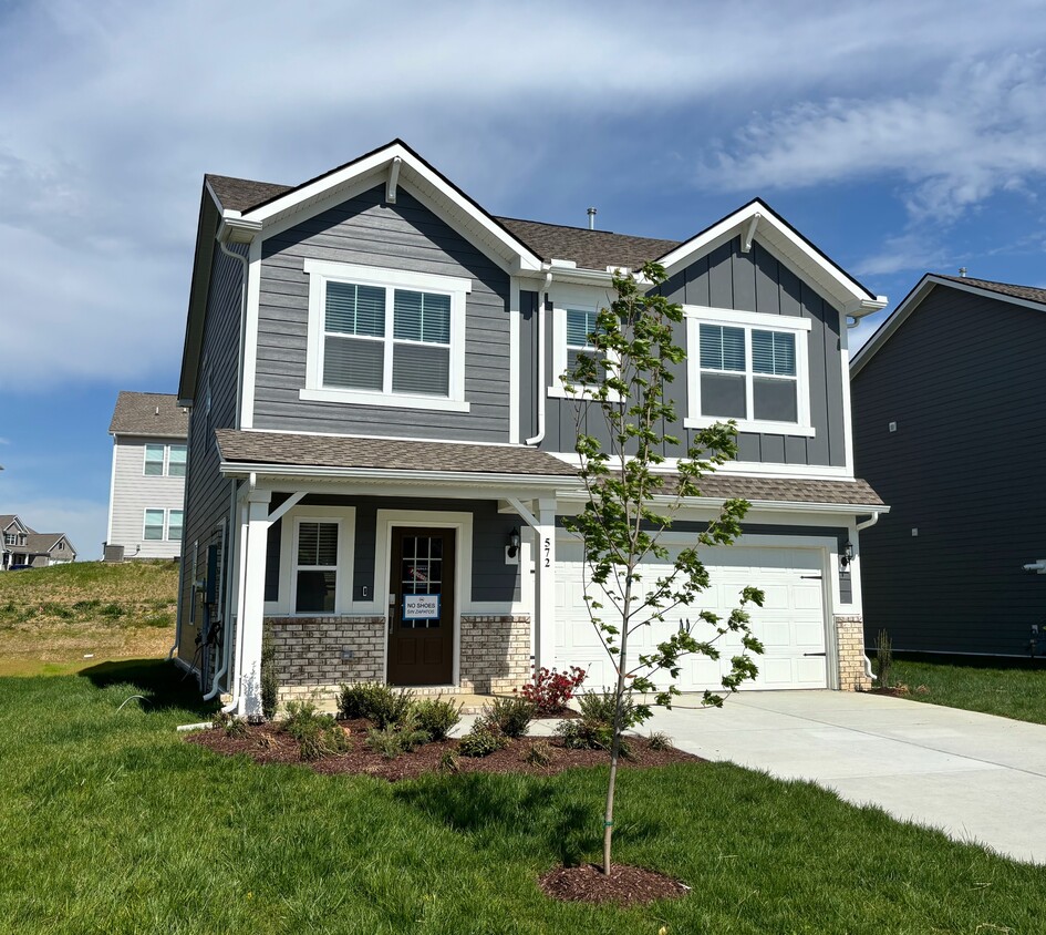 Photo - 572 Lyness Dr (Smyrna, TN)