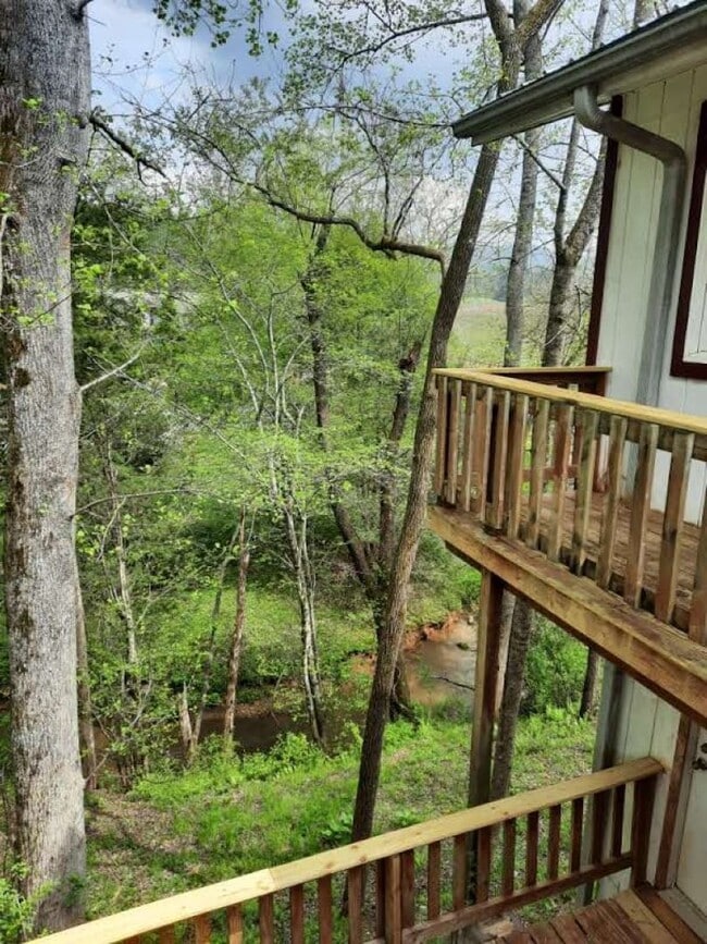 Photo - $1,500 - 2 Bedroom 1.5 Bathroom Cottage on...