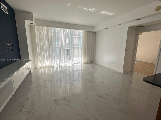 Building Photo - 4100 Salzedo St Unit 709 Rental