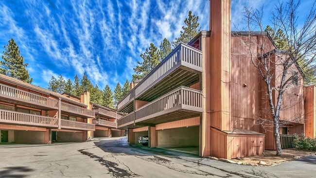 Well appointed, super clean condo - furnis... - Well appointed, super clean condo - furnis...
