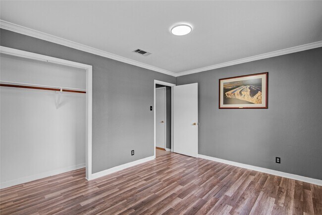 Photo - 8565 Ridgepoint Dr
