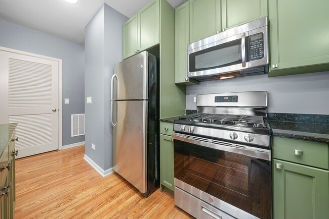 Photo - 6617 S Ingleside Ave Unit 3S