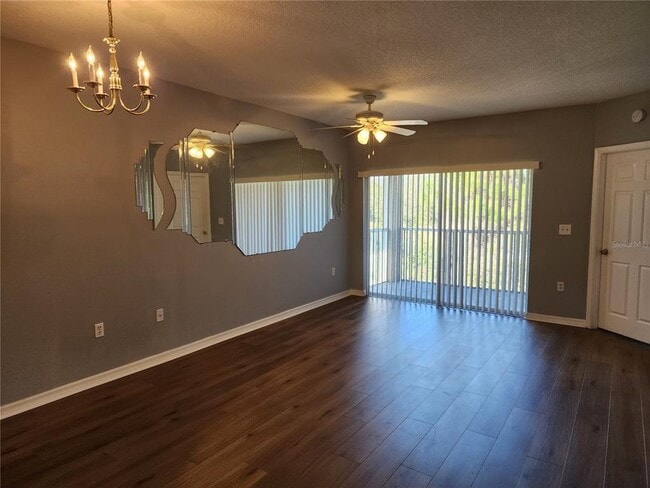 Photo - 9516 Newdale Way Unidad 201