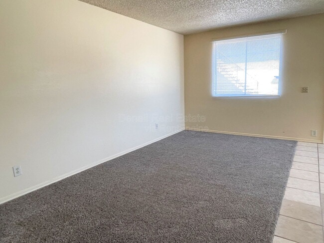 Photo - 4718 E Portland St