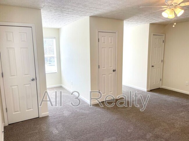 Photo - 6255 Topaz Trail