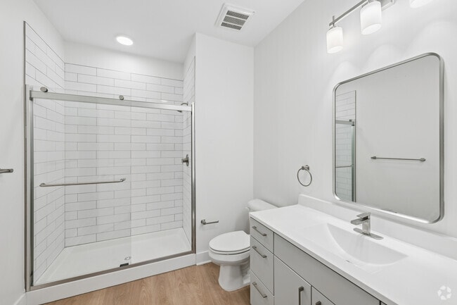 2BR, 2BA - 1,609SF - Primary Bathroom
