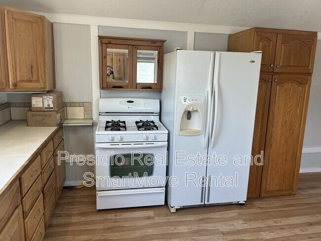 Photo - 259 E 4800 S