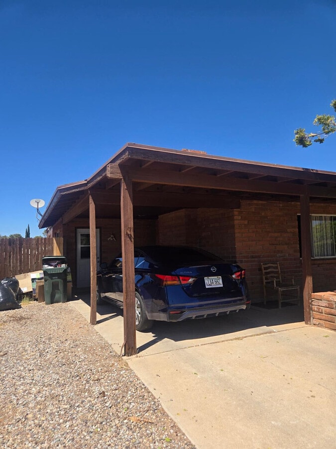 Photo - 583 Hegge Dr