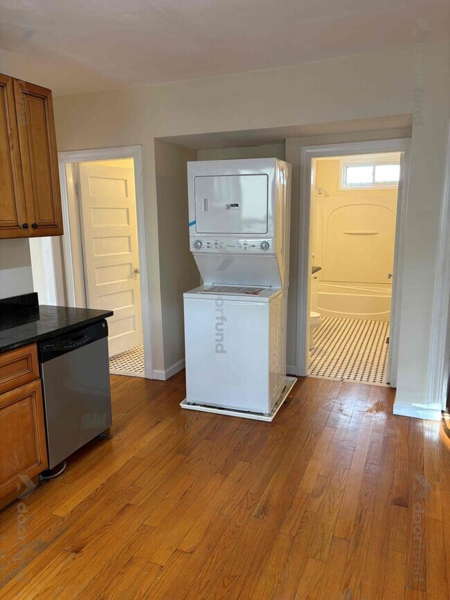 Photo - 27 Florence St Unit 1