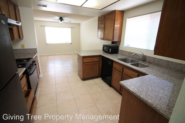 Photo - 3 br, 2 bath House - 278 Manzanita Dr.