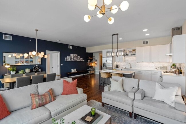 Photo - 1240 S 2nd St