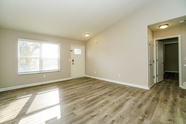 Photo - 2146 Kingsglen Dr