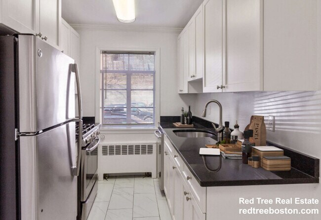 Photo - 85 Saint Paul St