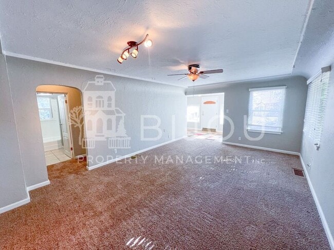 Photo - 238 N Prospect St Unit Upper