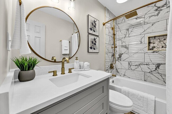 703 2nd St