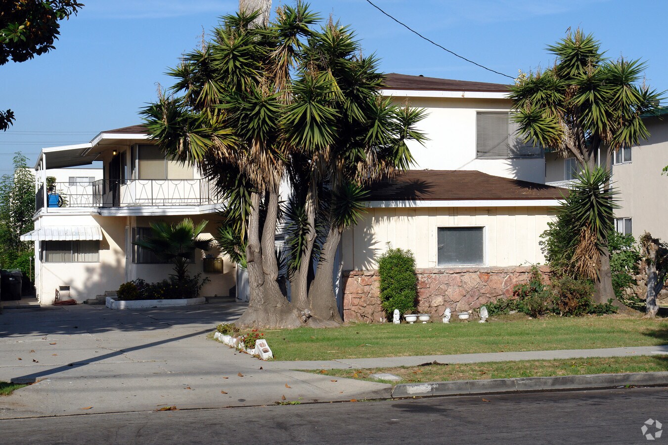 Photo - 917 N Cedar St