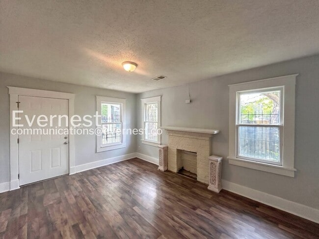 Photo - 667 Sevier St