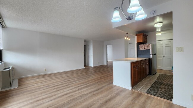 Photo - 280 Marin Blvd