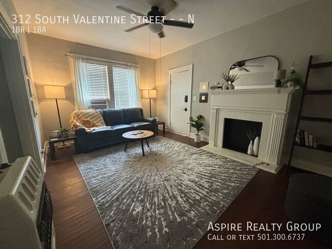 312 S Valentine St Unidad N