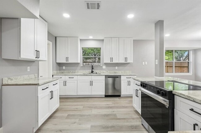 Building Photo - 4031 Rushcroft Dr Rental