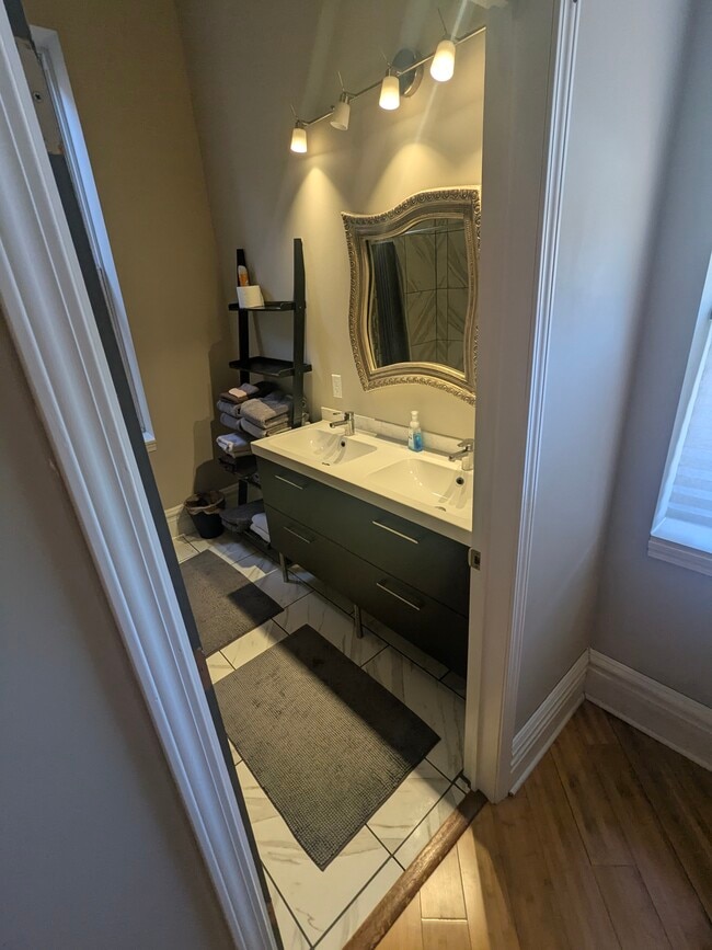 Photo - 2756 Lafayette Ave Unit 2756 A