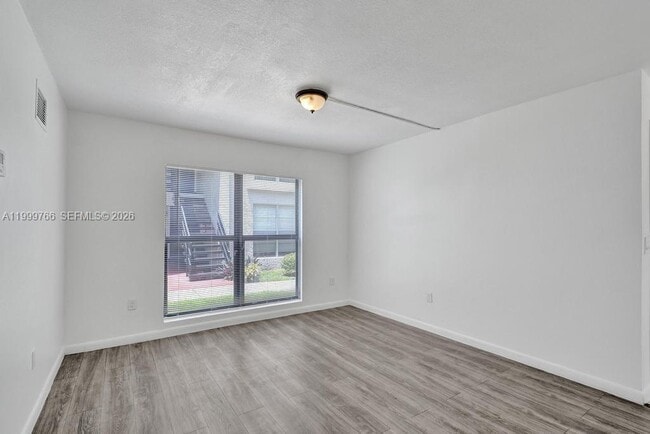 Photo - 4511 Treehouse Ln Unit B