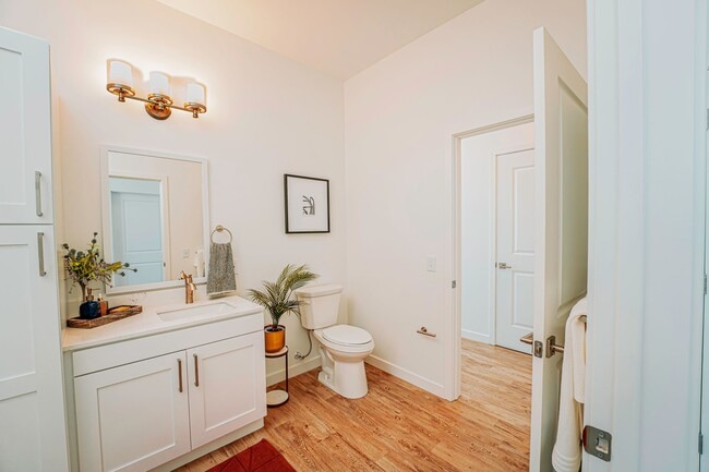 Photo - The Hamilton at Grand Plaza