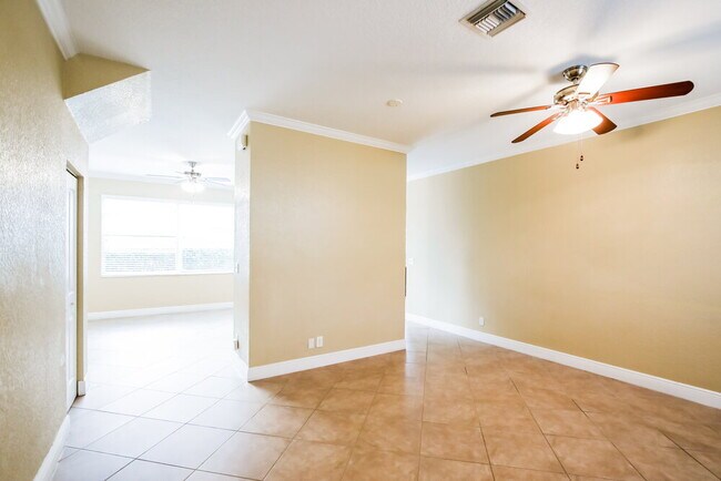 Photo - 900 NW 126th Ave