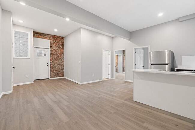 Photo - 928 Morningside Ave Unit 1