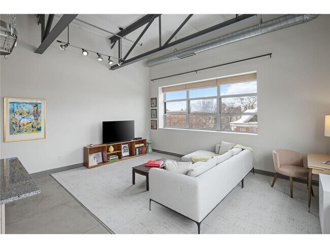 Photo - 111 E Franklin Ave Unidad 316