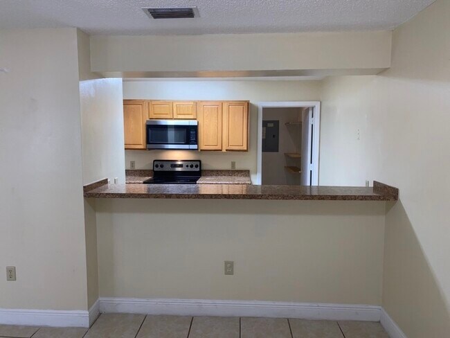 Photo - 479 Prestwick Pl