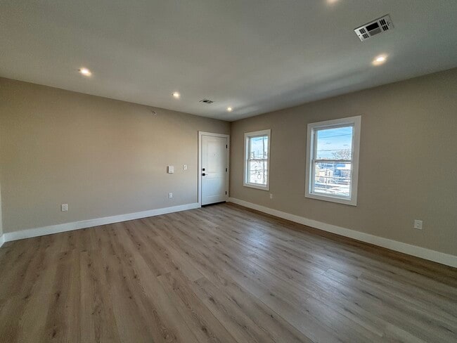 130 Elm St Unit 3