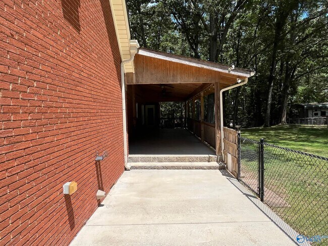 Photo - 146 Bob White Dr