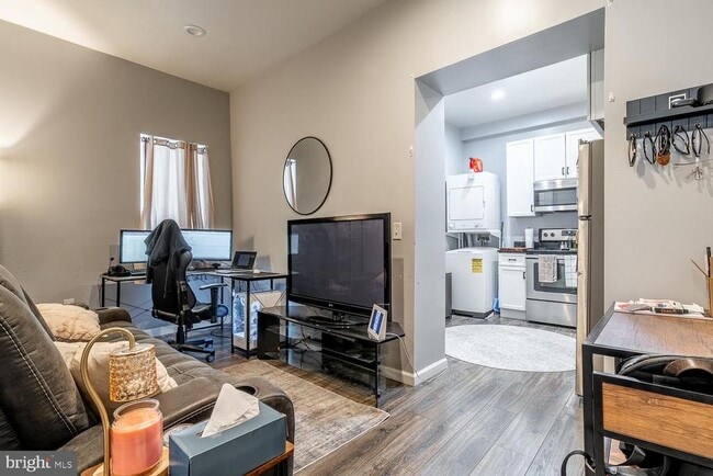 Building Photo - 116 S Fellowship Rd