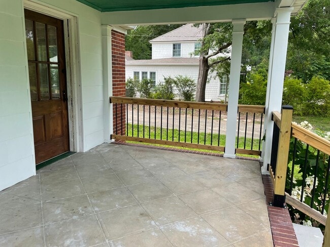 408 Rockridge Ave