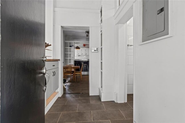 Photo - 1081 McMillan St NW