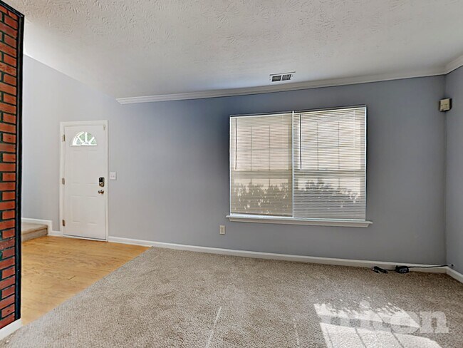 Photo - 7258 Silverton Trail