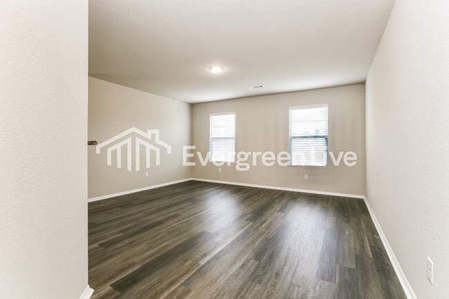 Photo - 52 Dunnaway Dr