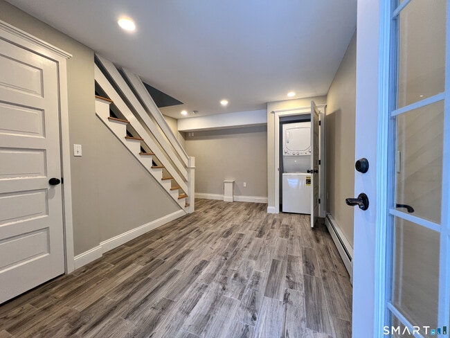 Photo - 133 Boston Post Rd