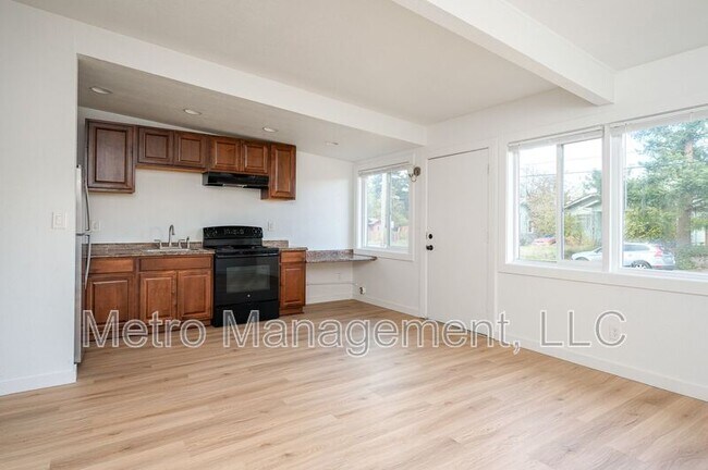 Photo - 6307 SE 72nd Ave