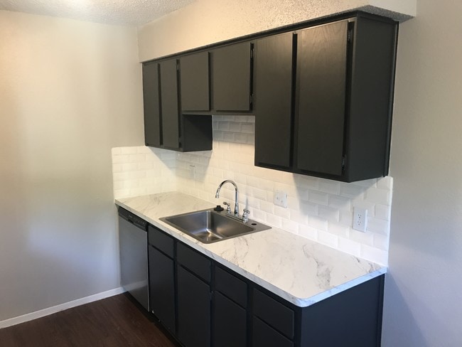Valley View Apartments