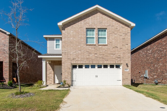 Building Photo - 14141 Emeric St