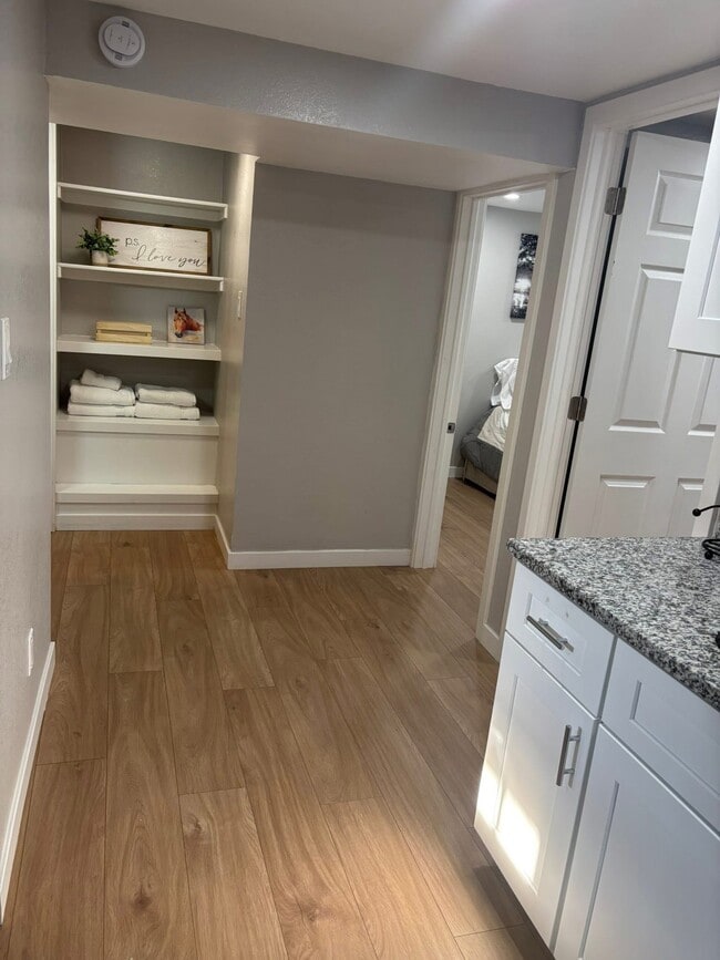 Photo - 2220 Nome St Casa