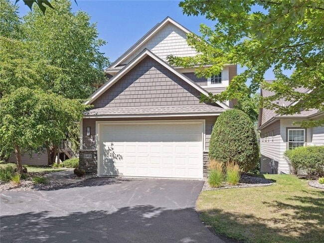 Photo - 6484 Ivy Way