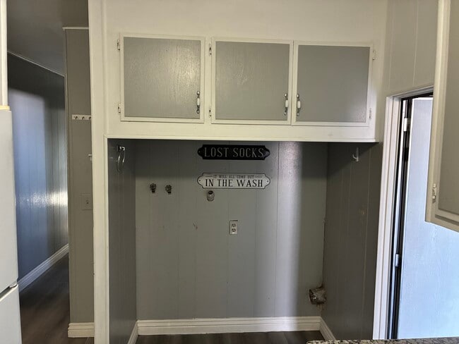 Photo - 19190 Hinton St