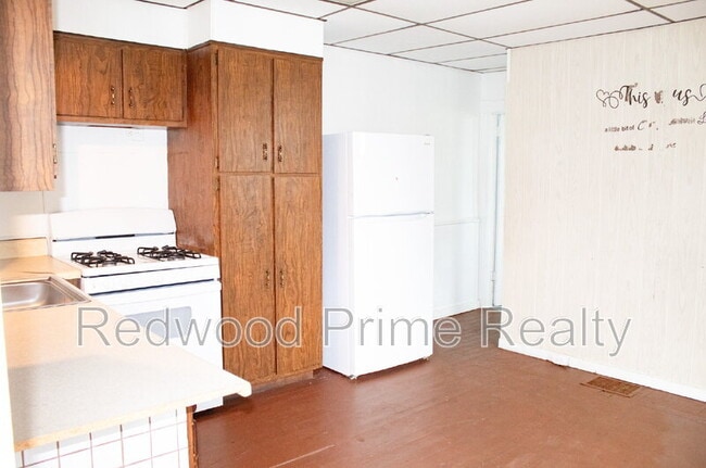 Photo - 901-903 Coleman Ave