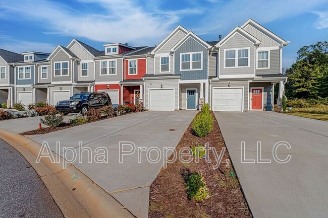 Photo - 32 Mardale Ln
