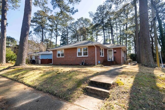 Photo - 161 Blades St