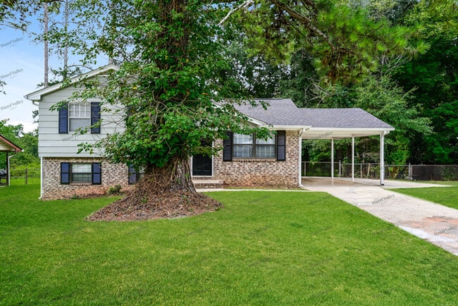 Photo - 18 Avalon Way