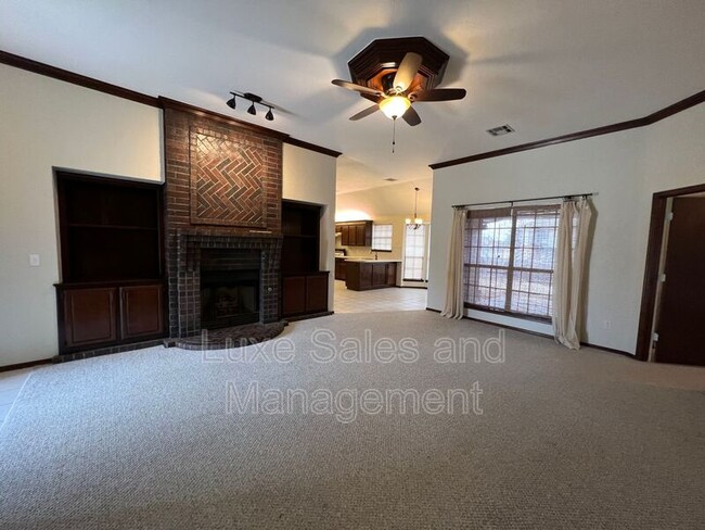 Photo - 3053 SW 92nd St